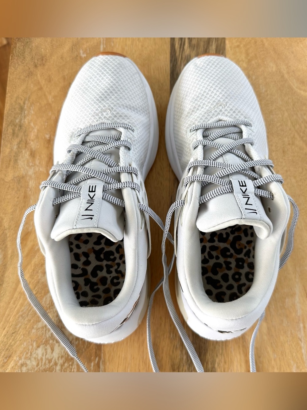 Women’s Nike Sneakers - Picture 11 of 11